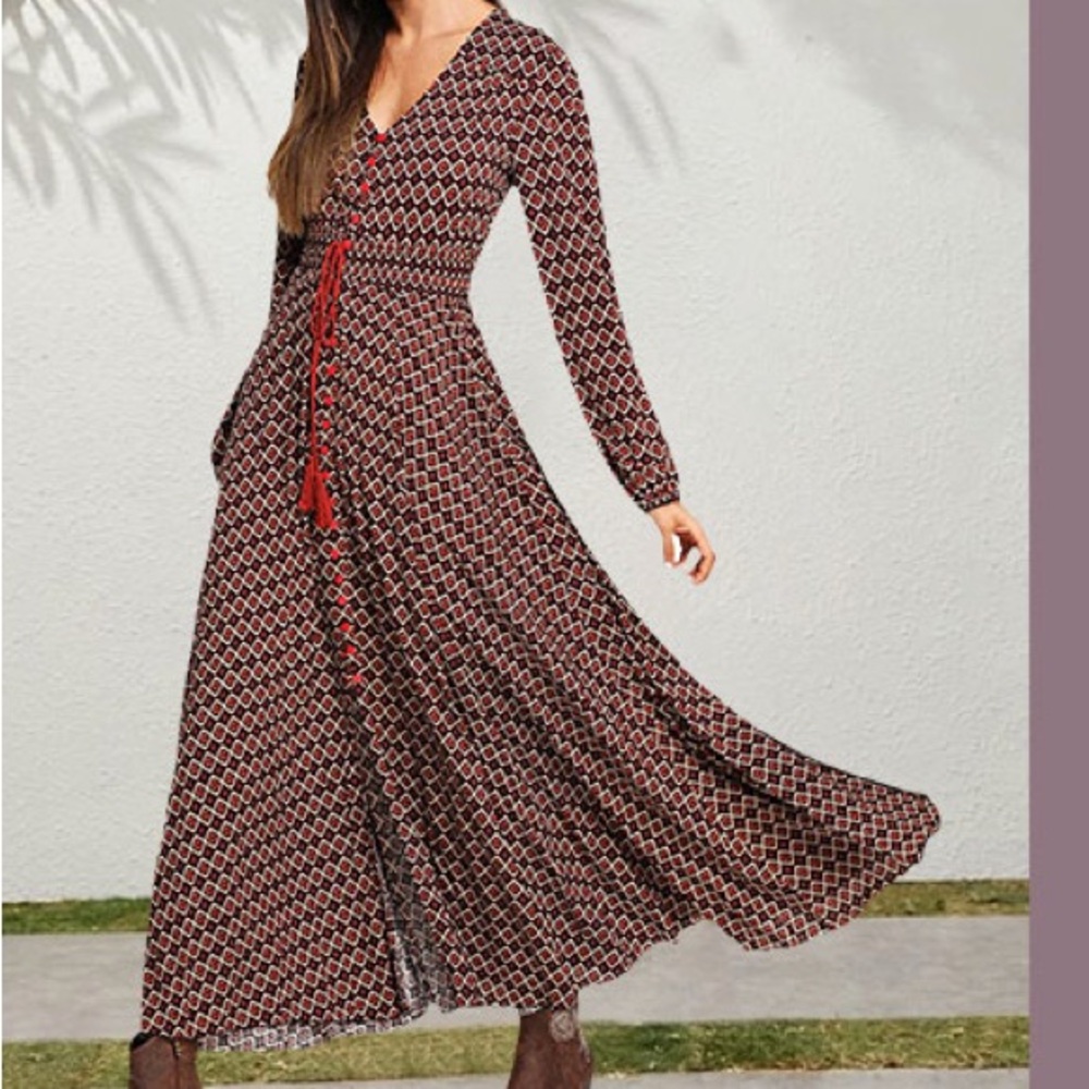 SHEIN Geometric Patterned Maxi Dress in Black and Red